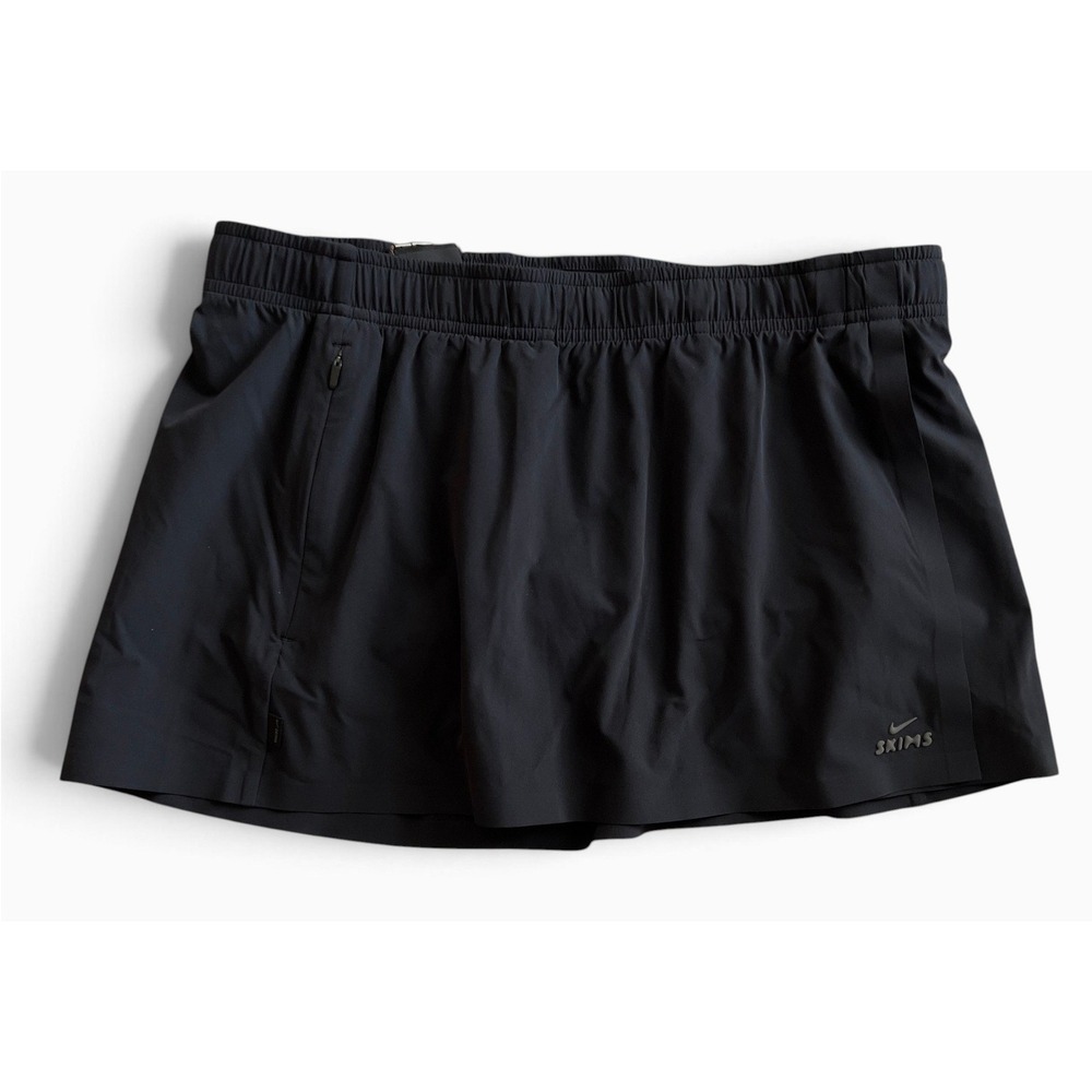 NikeSKIMS Stretch Nylon Skort Womens S Obsidian Dri-FIT Nike Skims NWT